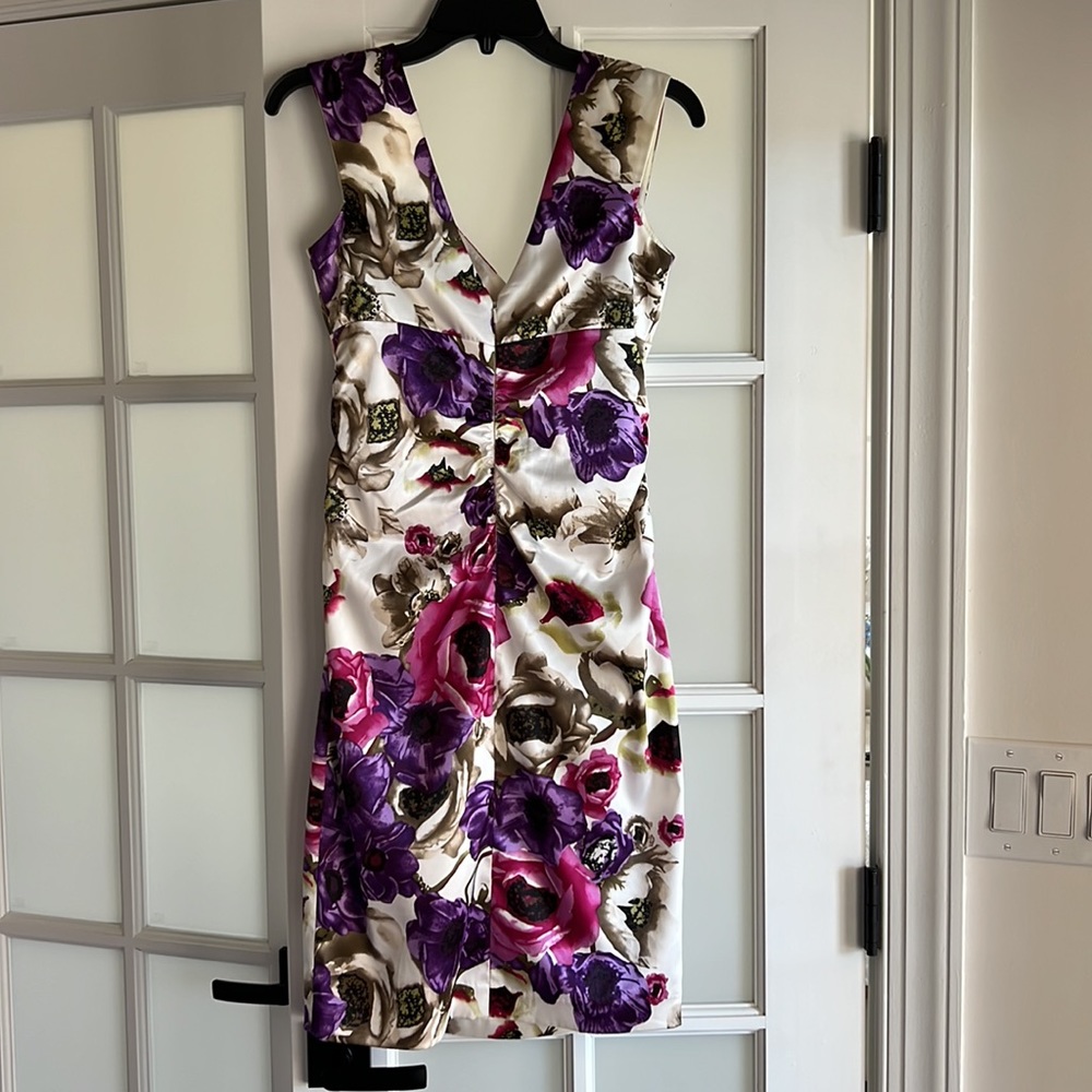 Dress - Picture 4 of 8